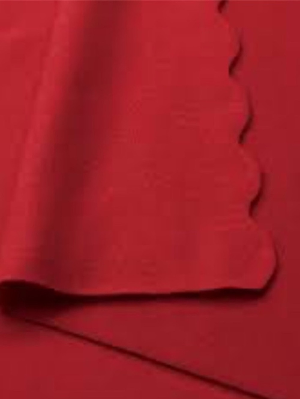 IKEA Thorgun Super-soft Red Scalloped Edge lightweight quality blanket